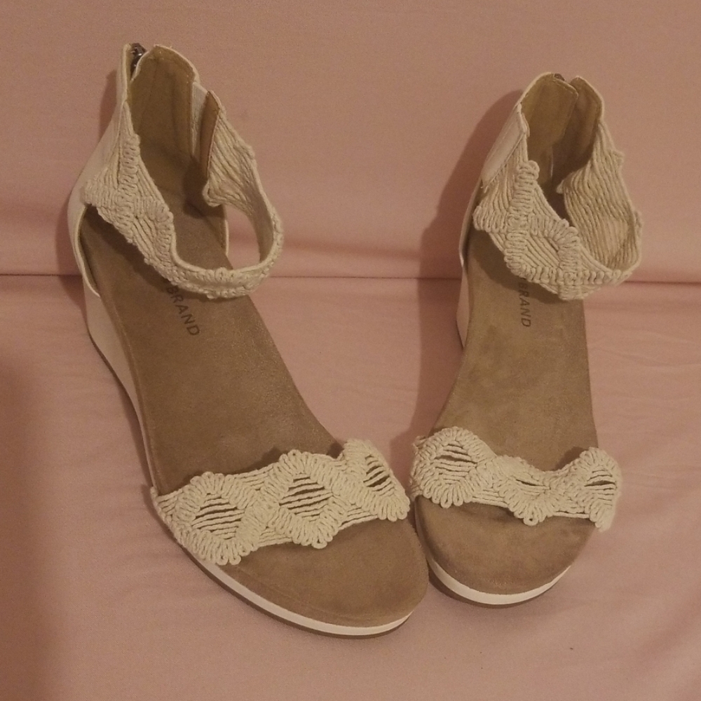 Lucky Brand Woven Pump Heel Sandal NWOT